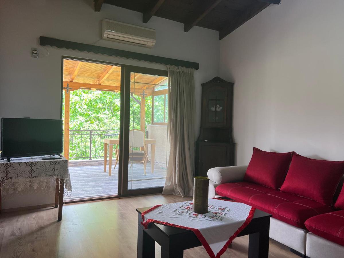 Anastasia'S Guest House Permet Bagian luar foto